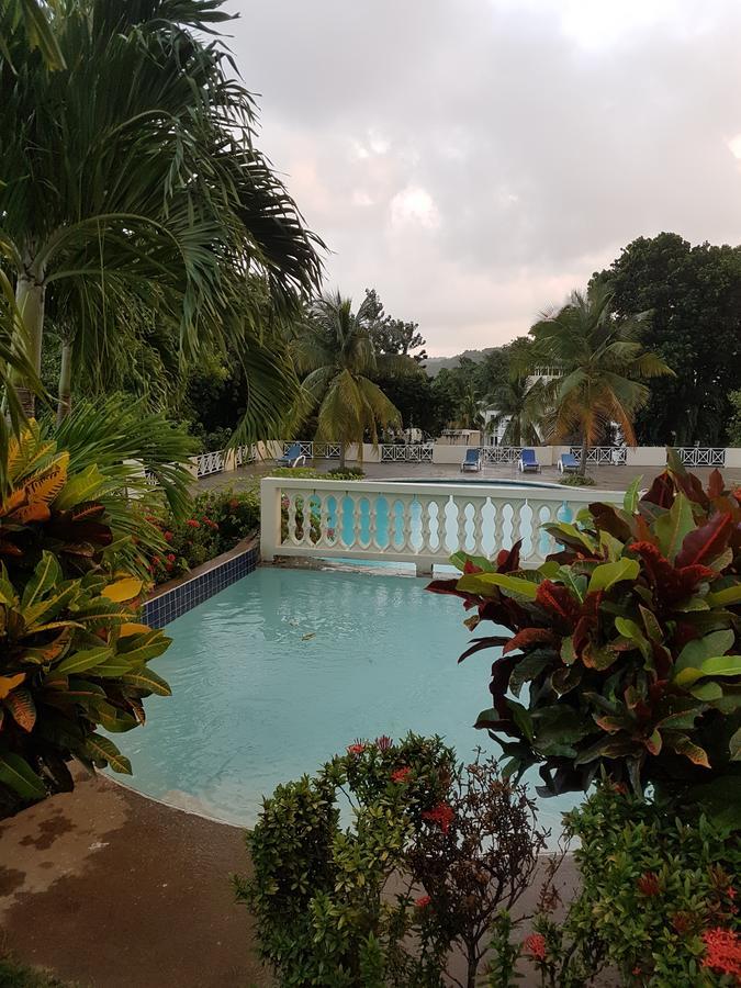 Skycastle Oasis Ocho Rios Exterior foto